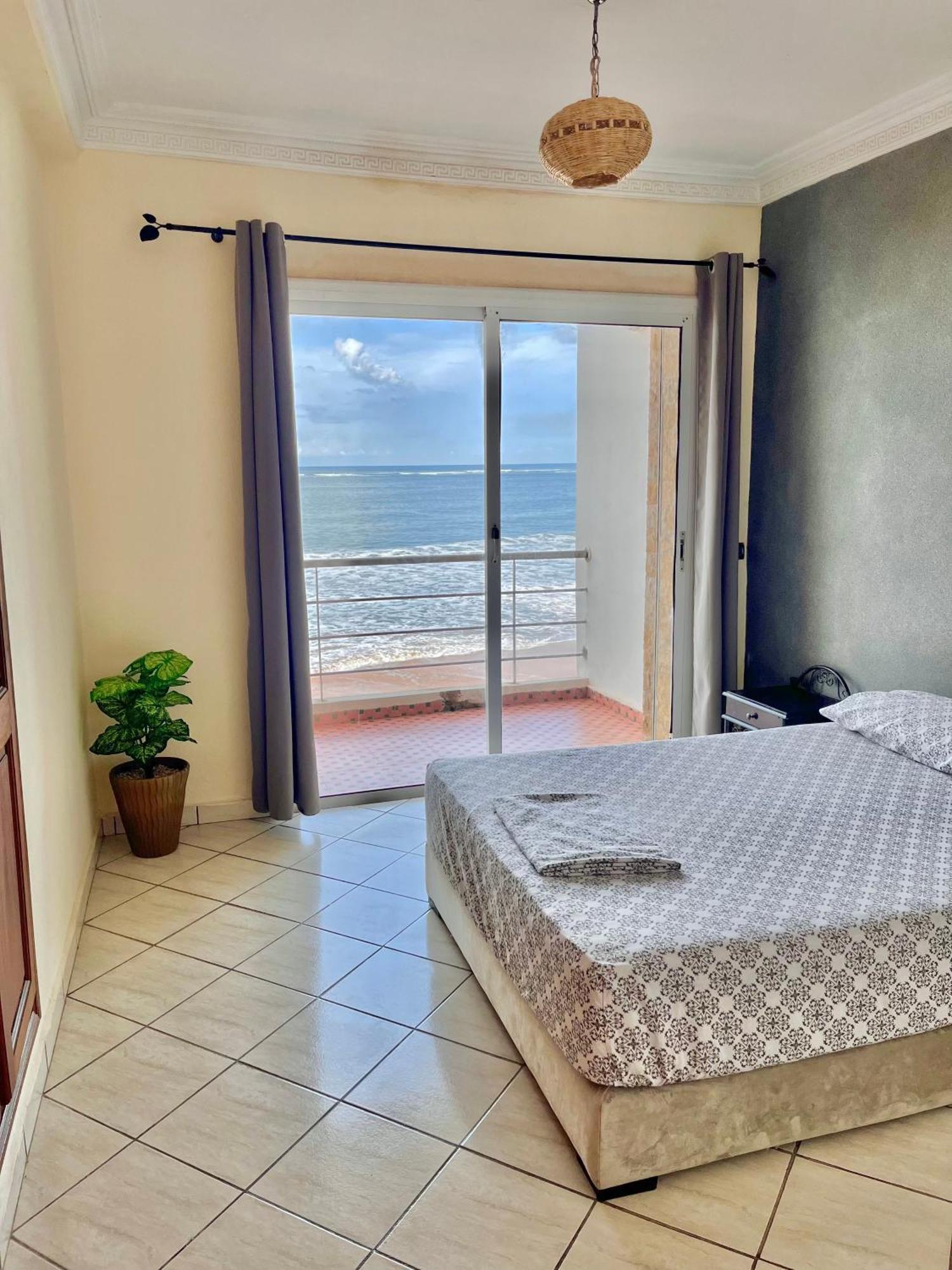 Splendid Beachfront Villa In Sidi Bouzid Beach With Pool Douar Ourlali Exterior foto